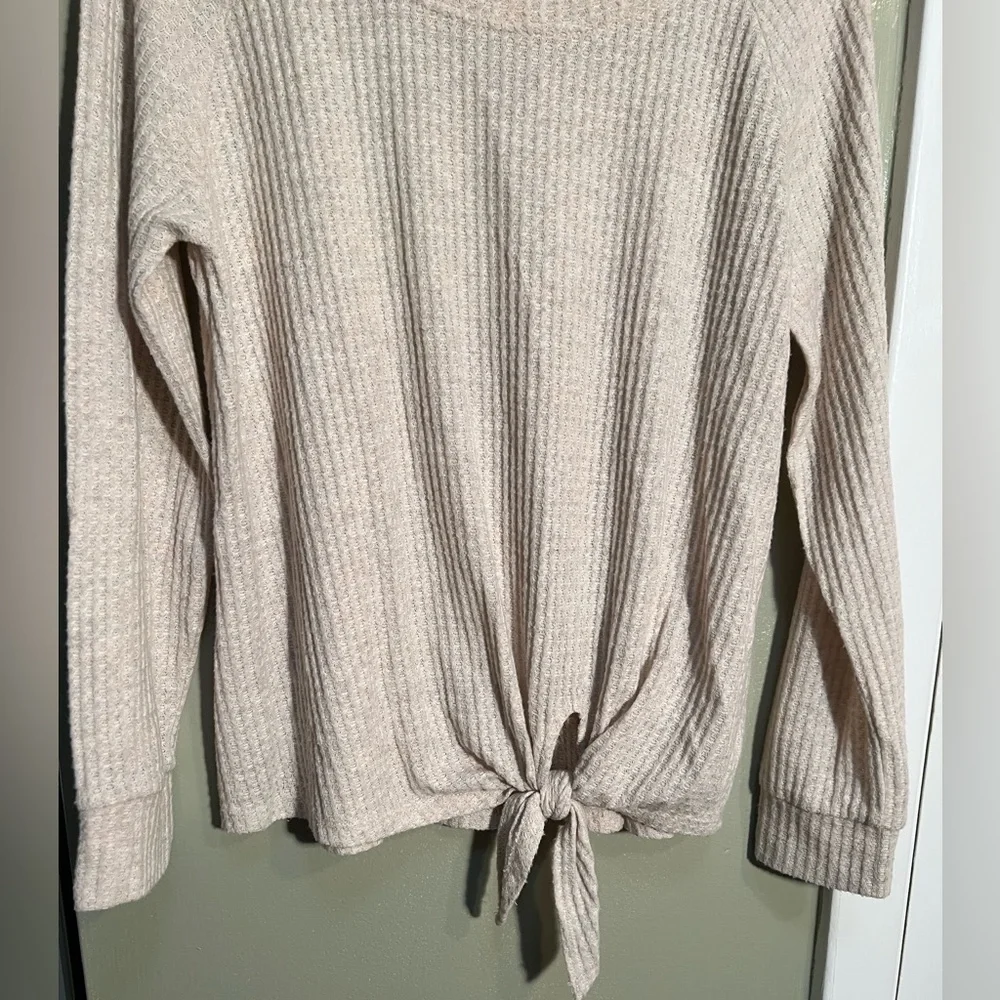 Nine Britton Stitch Fix Women's Size Medium Thermal Top Beige Tie Front Soft_5